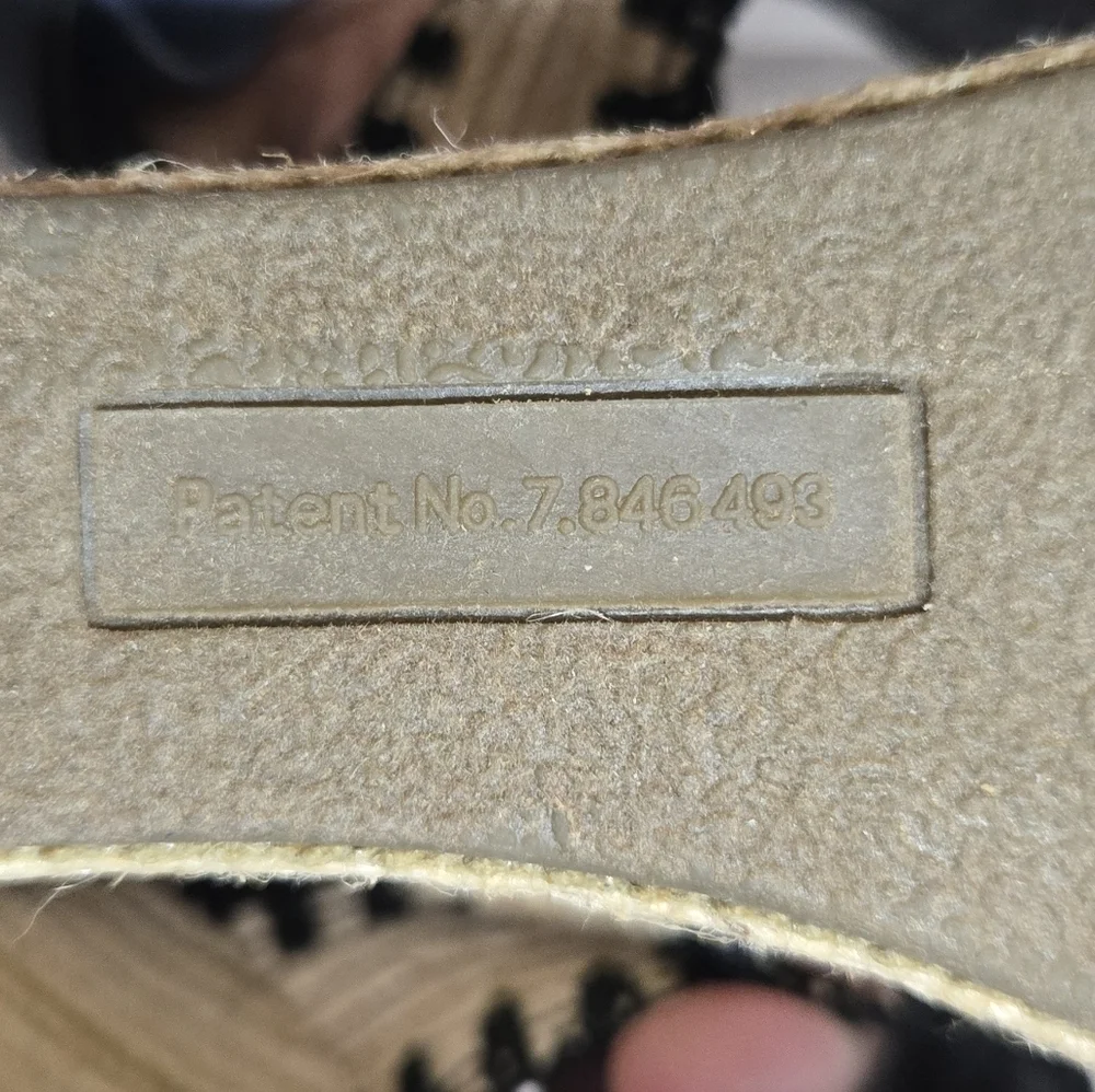 Sonoma Black and Tan Wedges Sz 9.5